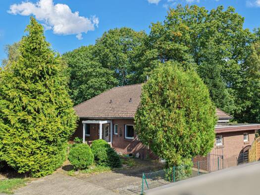 Bungalow zum Kauf 350.000 € 4 Zimmer 149 m² 871 m² Grundstück Kneippweg 28 Munster 29633
