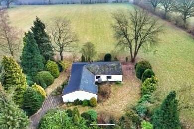 Bungalow zum Kauf 849.000 € 7 Zimmer 152 m² 1.253 m² Grundstück frei ab sofort Wohldorf-Ohlstedt Hamburg 22397