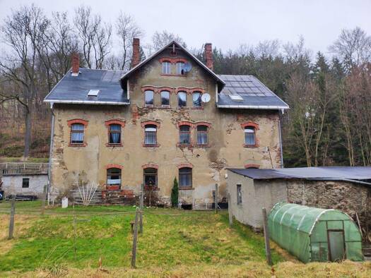 Mehrfamilienhaus zum Kauf 89.000 € 20 Zimmer 440 m² 3.190 m² Grundstück frei ab sofort Rittersgrün Breitenbrunn/Erzgebirge 08359