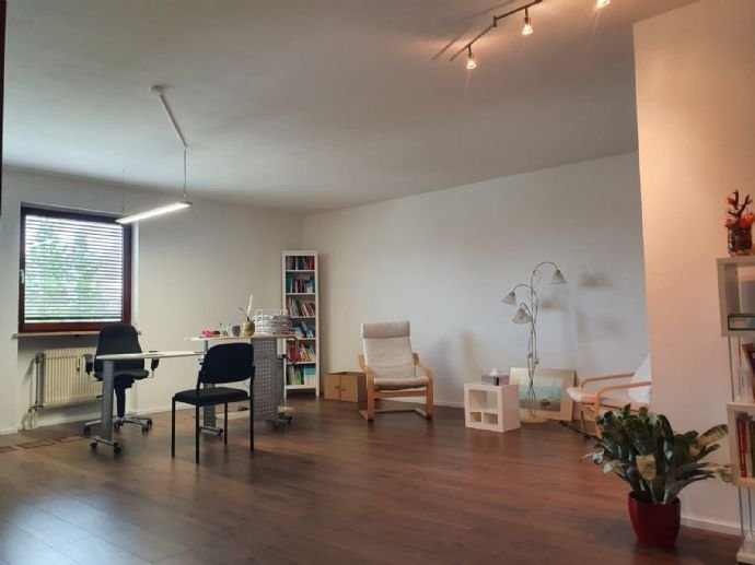 Büro-/Praxisfläche zur Miete provisionsfrei 600 € 1 Zimmer 35 m²<br/>Bürofläche Stein Stein 90547