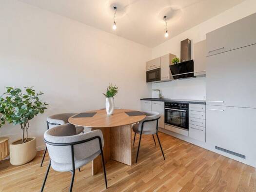 Studio zur Miete 900 € 1 Zimmer 42,4 m² Tiergartenweg Puntigam Graz 8055