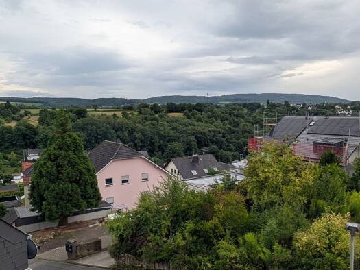 Haus zum Kauf 358.000 € 6 Zimmer 130 m² 421 m² Grundstück Niederberg Koblenz 56077