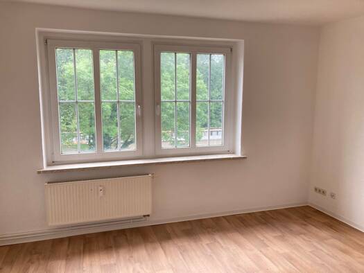 Wohnung zur Miete 715 € 6 Zimmer 129,9 m² 2. Geschoss Heinrich-Heine-Straße (Roßlau) 8 Roßlau Dessau-Roßlau 06862