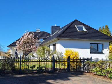 Einfamilienhaus zum Kauf 845.000 € 7 Zimmer 280 m² 1.169 m² Grundstück Trittau 22946