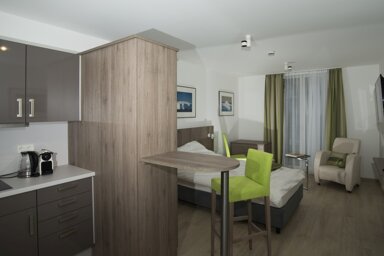 Wohnung zur Miete Wohnen auf Zeit 1.840 € 1 Zimmer 27 m² frei ab 05.11.2024 Dorpater Straße Englschalking München 81927