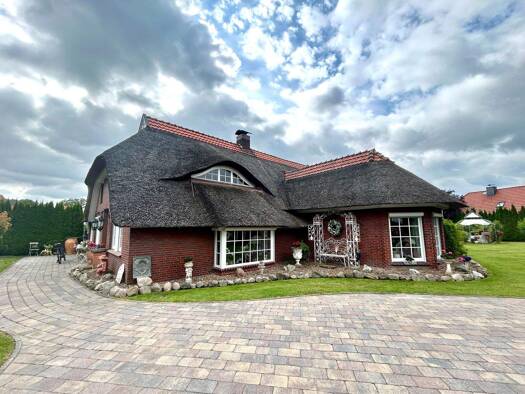 Einfamilienhaus zum Kauf provisionsfrei 495.000 € 4 Zimmer 148 m² 1.471 m² Grundstück Nordenham 26954