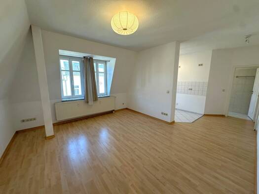 Wohnung zur Miete 255 € 2 Zimmer 36,5 m² 4. Geschoss Feuerbachstraße 25 Untermhaus Gera 07548