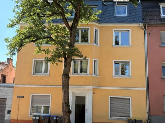 Wohnung zur Miete 780 € 3 Zimmer 90 m² Geschoss -2/4 frei ab 01.10.2026 Luisenthaler Straße 54 Burbach West 66115