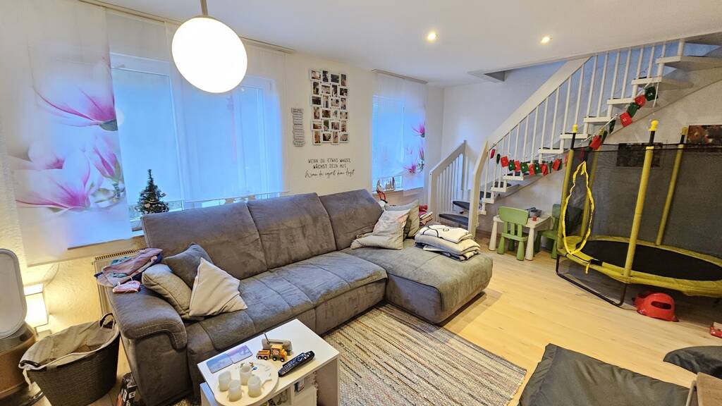 Einfamilienhaus zum Kauf 249.000 € 9 Zimmer 217 m² 518 m² Grundstück Luisenthal 99885