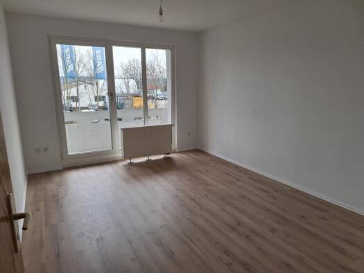 Wohnung zur Miete 315 € 3 Zimmer 60 m² 4. Geschoss frei ab sofort Münchenbernsdorf Münchenbernsdorf 07589