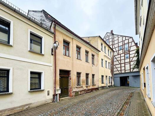 Haus zur Versteigerung 7.000 € 930 m² Grundstück Glauchau 08371