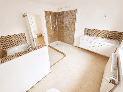 Reihenendhaus zum Kauf 238.000 € 3 Zimmer 100 m² 154 m² Grundstück frei ab sofort Merseburg Merseburg 06217