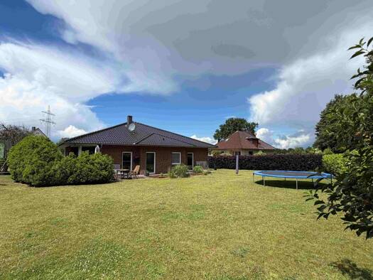 Bungalow zum Kauf 649.000 € 4,5 Zimmer 156 m² 1.181 m² Grundstück Heist 25492