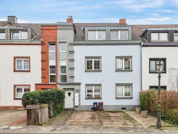 Mehrfamilienhaus zum Kauf als Kapitalanlage geeignet 1.150.000 € 9 Zimmer 243 m² Gerresheim Düsseldorf / Gerresheim 40625