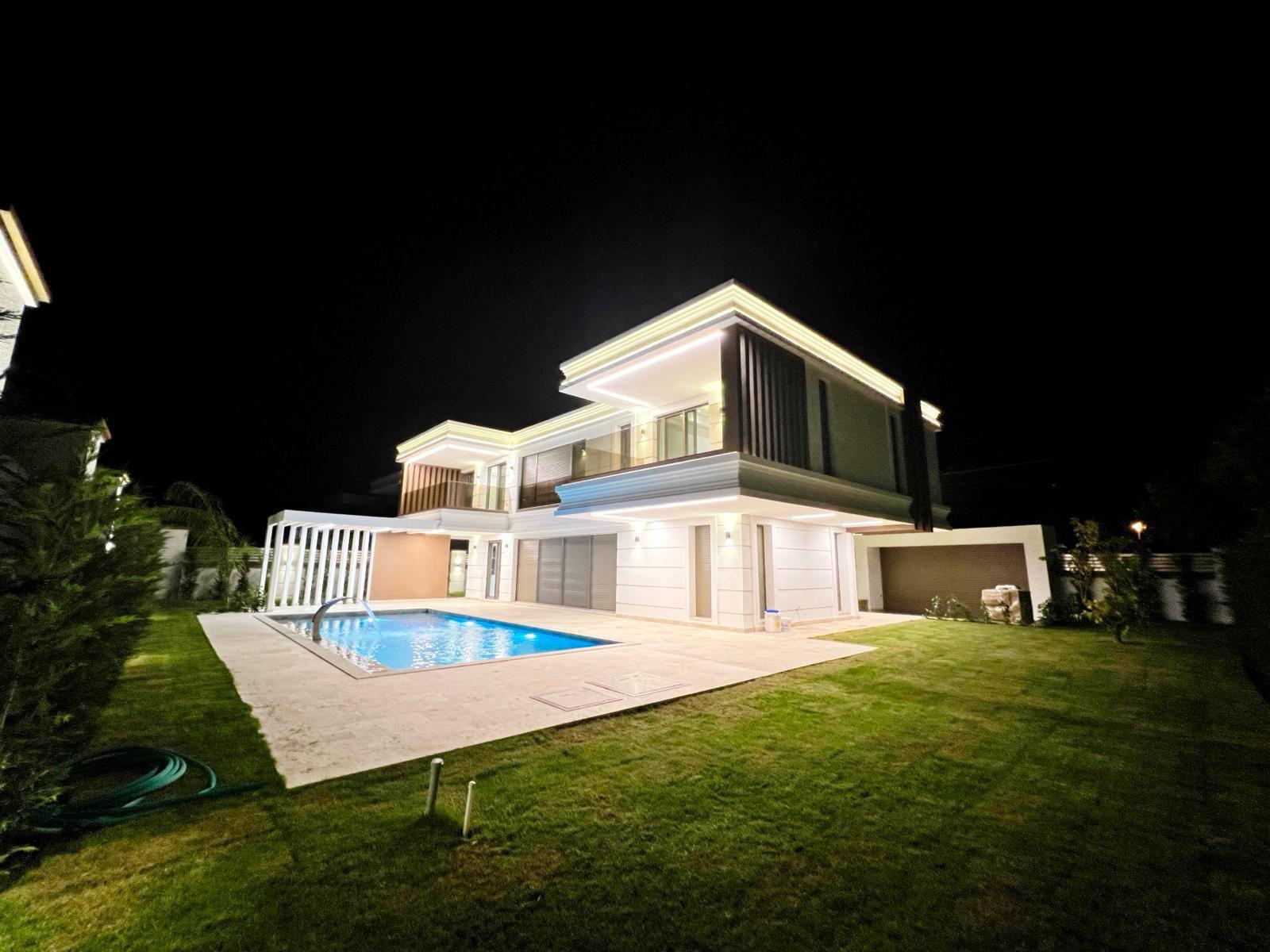 Villa zum Kauf 980.681 € 4 Zimmer 200 m²<br/>Wohnfläche 650 m²<br/>Grundstück Kemer Kemer