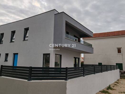 Einfamilienhaus zum Kauf - Erstbezug 430.000 € 3 Zimmer 99 m² Šibenik 22000