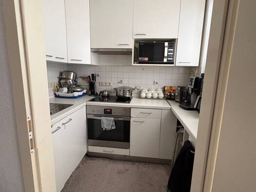 Wohnung zur Miete 700 € 2 Zimmer 65 m² Geschoss 1/1 frei ab sofort Regensburger Straße Bremen 28215
