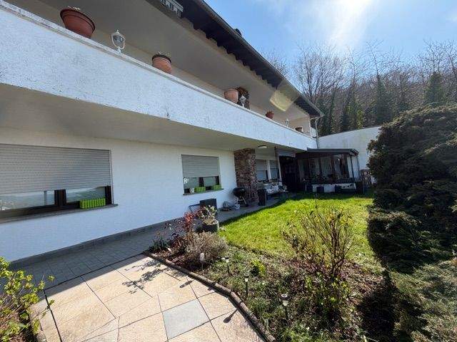 Immobilie in Irsch - Großzügiges Einfamilienhaus mit Einliegerwohnung in Irsch/Saar - Bild 2