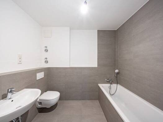 Wohnung zur Miete nur mit Wohnberechtigungsschein 1.022 € 4 Zimmer 88,9 m² 4. Geschoss frei ab sofort Wendenschloßstraße 172 Köpenick Treptow-Köpenick 12557