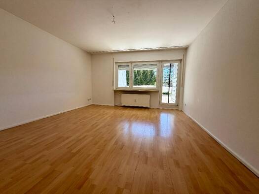 Wohnung zur Miete 950 € 3 Zimmer 71,1 m² 3. Geschoss frei ab sofort Kirchhoffstraße 9 Hanau Hanau 63450