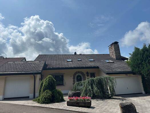 Haus zum Kauf 330 m² 870 m² Grundstück Schluchsee Schluchsee 79859