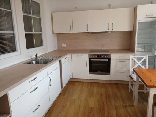 Wohnung zur Miete 640 € 2,5 Zimmer 97 m² Geschoss 2/3 frei ab sofort Markt 22 Rochlitz Rochlitz 09306