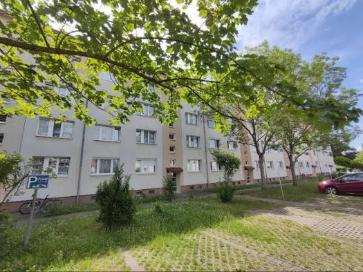 Wohnung zum Kauf 141.000 € 4 Zimmer 75 m² 2. Geschoss Zwenkau 04442