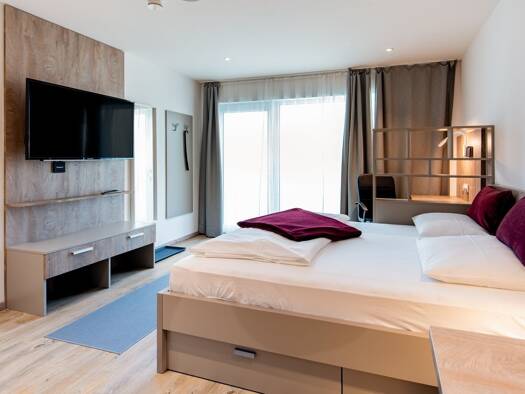Wohnung zur Miete 890 € 1 Zimmer 37 m² Geschoss -1/5 frei ab sofort Maxvorstadt München 80333