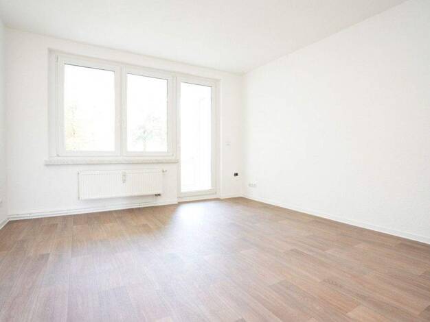 Wohnung zur Miete 365 € 3 Zimmer 59,5 m² 2. Geschoss Bernsdorfer Str. 34 Bernsdorf Chemnitz 09126