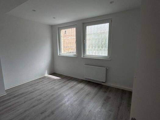 Wohnung zur Miete 400 € 1,5 Zimmer 60 m² EG Innenstadt Pirmasens 66953