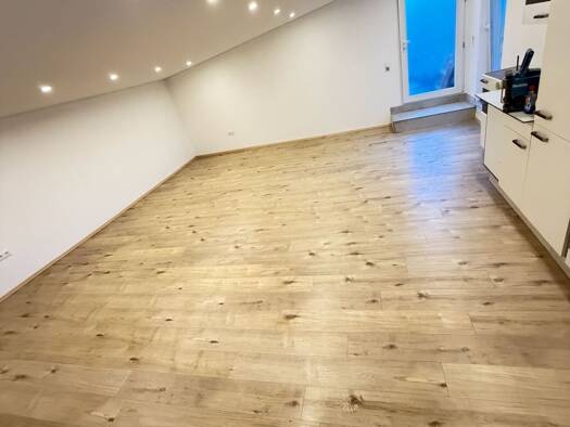 Penthouse zur Miete 800 € 2 Zimmer 80 m² Geschoss 2/2 frei ab sofort Hüfingen Hüfingen 78183