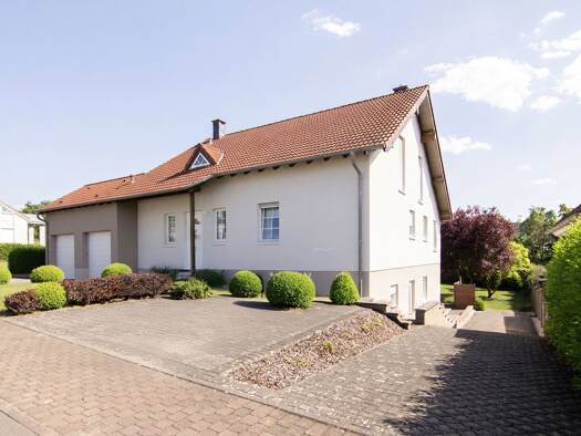 Einfamilienhaus zum Kauf 695.000 € 8 Zimmer 285,4 m² 1.115 m² Grundstück frei ab sofort Frauberg 14 Messerich 54636
