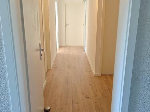 Wohnung zur Miete 1.250 € 3,5 Zimmer 80 m² Geschoss 1/7 frei ab sofort Böblingen Böblingen 71034