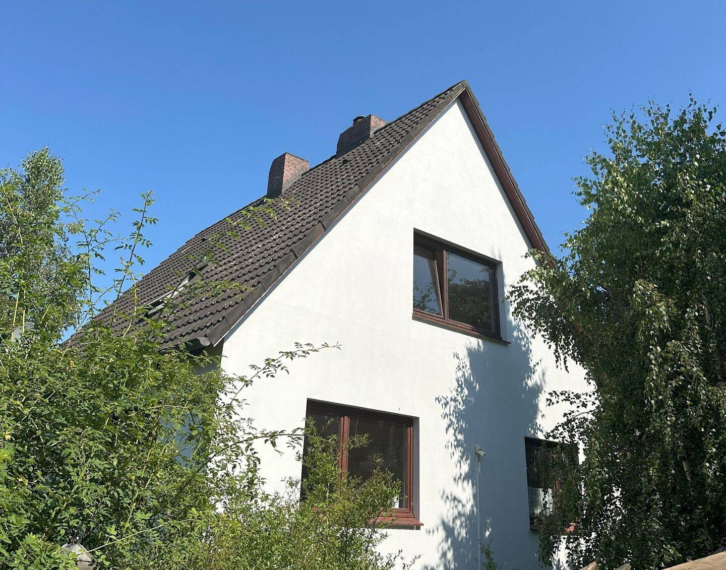 Sanierungsbedürftiges EFH in Ellerau. 115 m2 Wfl , 988 m2 Grundstück
