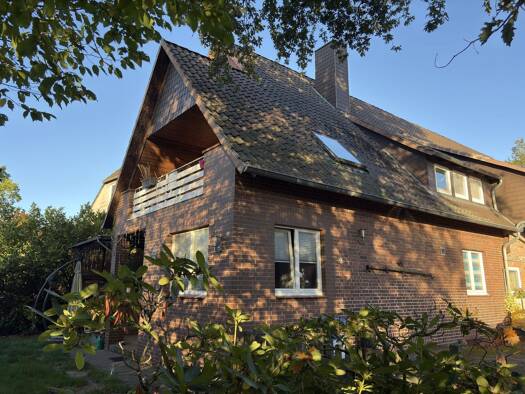 Doppelhaushälfte zum Kauf 270.000 € 5 Zimmer 152 m² 383 m² Grundstück Heeßel Burgdorf 31303