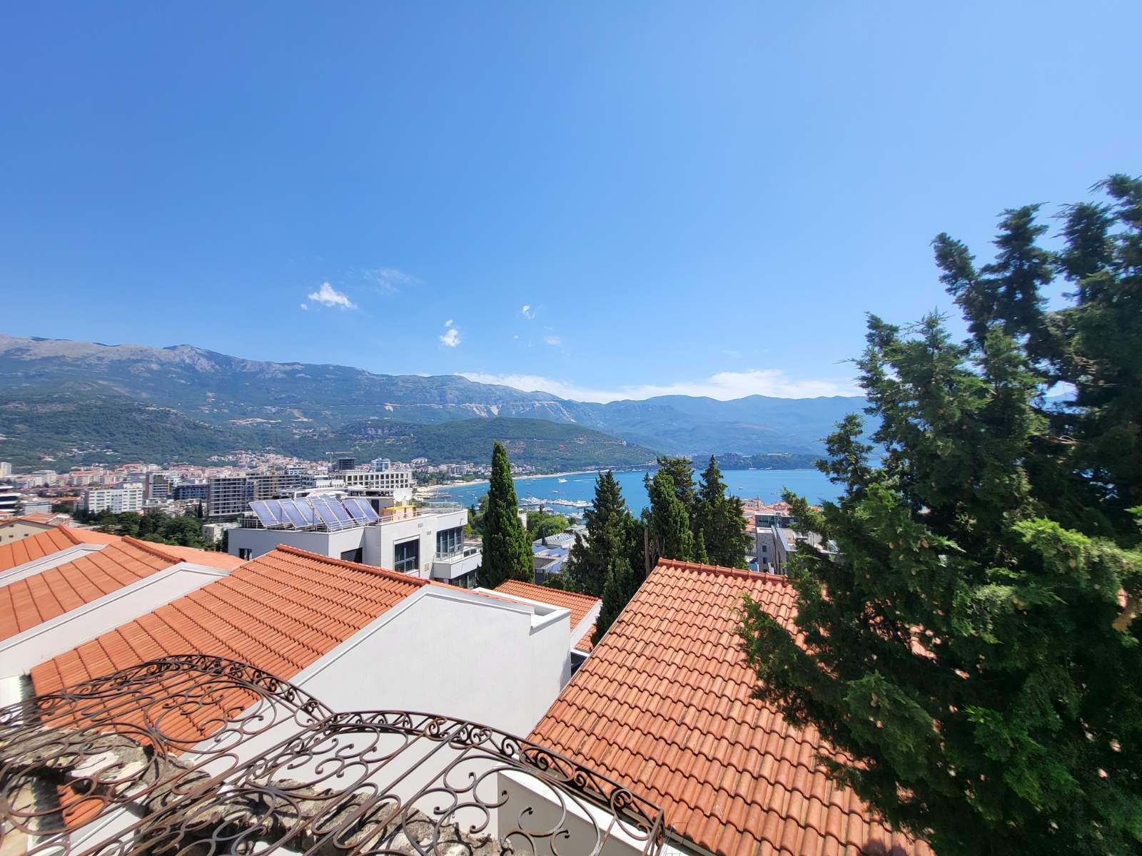 Wohnung zum Kauf 170.000 € 2 Zimmer 40 m²<br/>Wohnfläche Budva