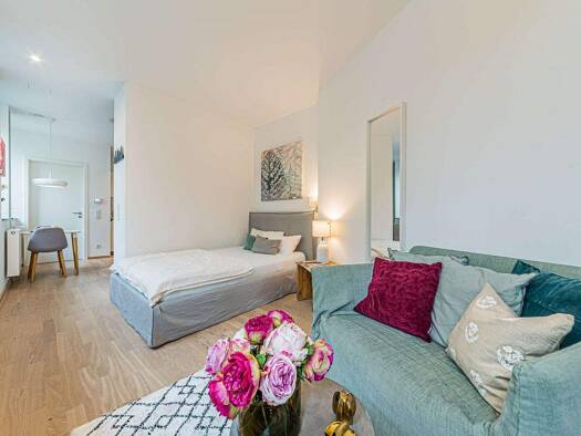 Wohnung zur Miete Wohnen auf Zeit 1.500 € 1 Zimmer 33 m² frei ab sofort Bockenheim Frankfurt am Main 60325