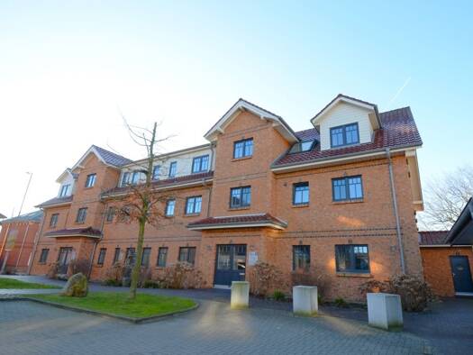 Wohnung zur Miete 980 € 3 Zimmer 100 m² 2. Geschoss frei ab sofort Heide Heide 25746