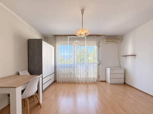 Wohnung zur Miete 399 € 1 Zimmer 24 m² Geschoss 2/4 Srdoči, Rijeka Rijeka 51000