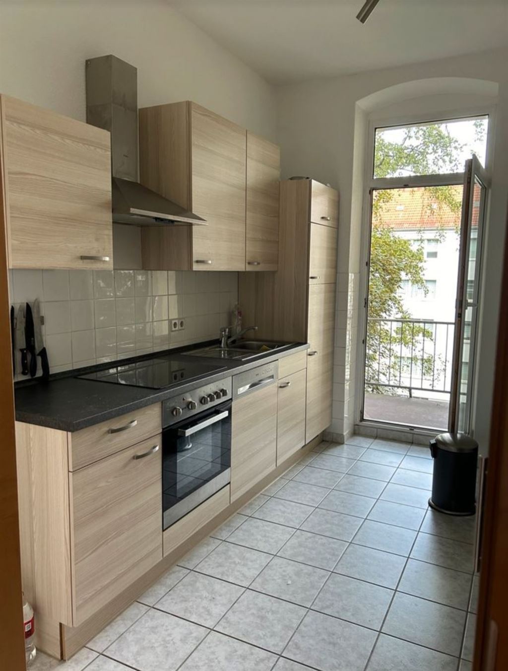 Wohnung zur Miete 330 € 2 Zimmer 73 m²<br/>Wohnfläche 4.<br/>Geschoss ab sofort<br/>Verfügbarkeit Apollostraße 13 Zentrum 013 Chemnitz 09111