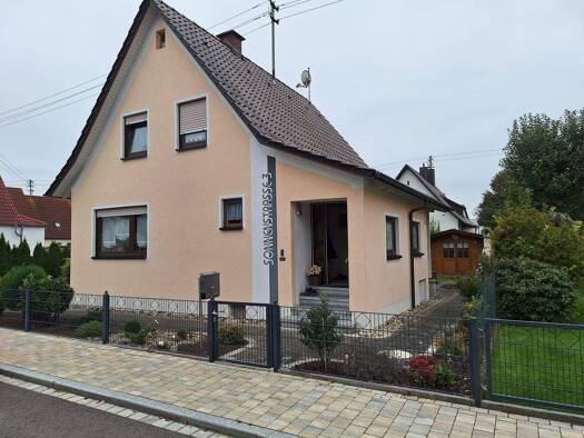Einfamilienhaus zum Kauf 389.000 € 4 Zimmer 110 m² 490 m² Grundstück Asbach-Bäumenheim 86663