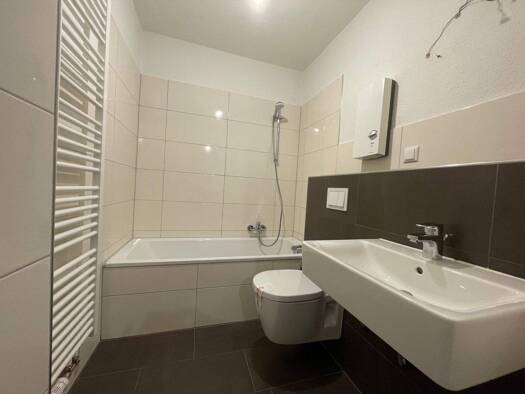 Wohnung zur Miete 754 € 3 Zimmer 67,1 m² 1. Geschoss frei ab 01.06.2026 Bandstr. 128 Bedingrade Essen 45359