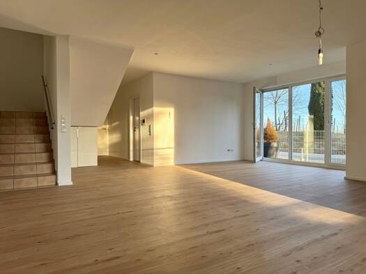 Terrassenwohnung zur Miete 1.200 € 2 Zimmer 105 m² frei ab 01.09.2026 Grimmelfingen Ulm 89081