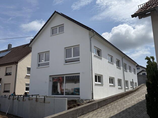 Doppelhaushälfte zur Miete - Erstbezug 1.800 € 7,5 Zimmer 156 m² 300 m² Grundstück frei ab 01.09.2025 Attenweiler Attenweiler 88448