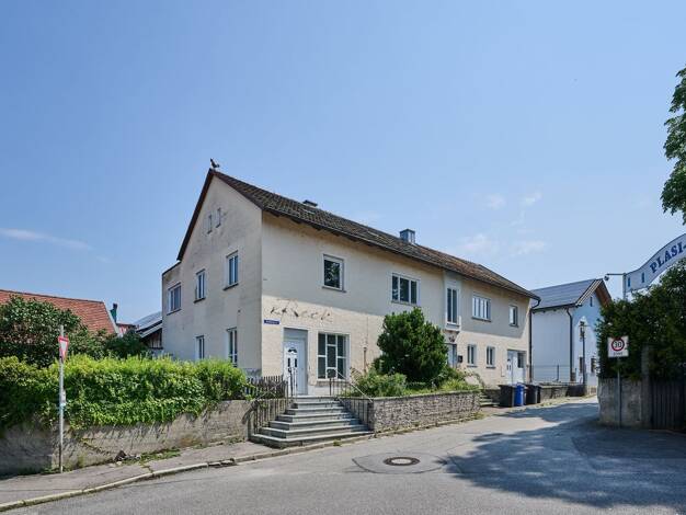 Mehrfamilienhaus zum Kauf 300.000 € 11 Zimmer 313,9 m² 451 m² Grundstück Geiselhöring Geiselhöring 94333