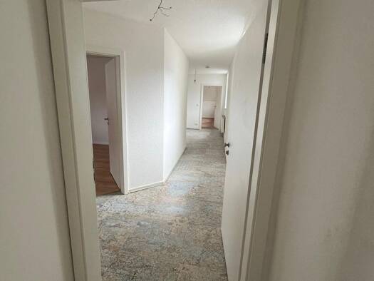 Wohnung zur Miete 784 € 4 Zimmer 112 m² frei ab sofort Egerer Straße 4 Waldsassen 95652