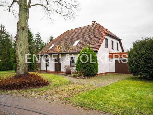 Einfamilienhaus zum Kauf 286.000 € 4 Zimmer 195 m² 1.332 m² Grundstück Groß Bünzow Klein Bünzow 17390