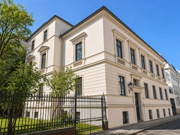 Villa zum Kauf 4.675.000 € 17 Zimmer 670,1 m² 673 m² Grundstück frei ab sofort Sophienstraße 2 Mitte Mitte 10178