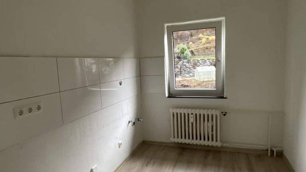Wohnung zur Miete 399 € 3 Zimmer 56,4 m² 2. Geschoss Berliner Straße 25 Plettenberg 58840