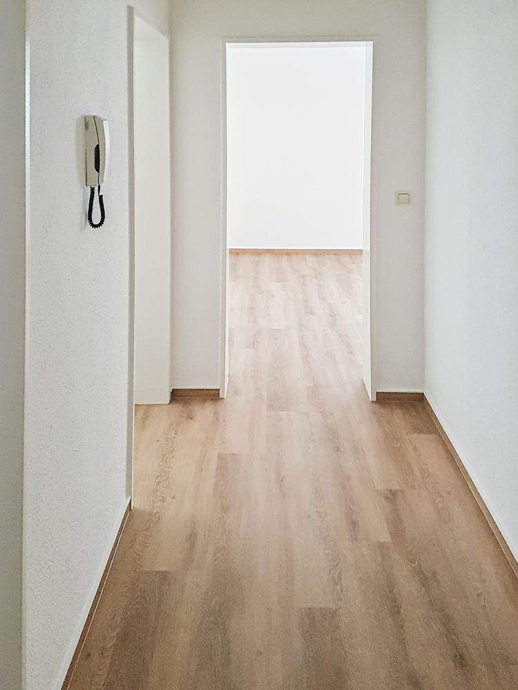 Immobilie in Sebnitz - +Reizvolle 2-Raum-Wohnung mit Stellplatz & Zentrumslage im Erholungsort Sebnitz!+ - Bild 1